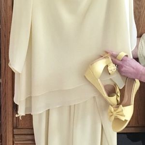 Butter cup yellow Pant suit